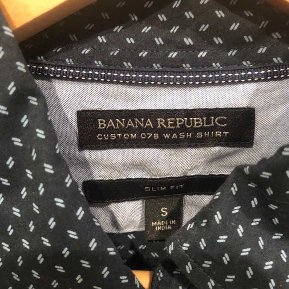 BANANA REPUBLIC SLIM FIT BUTTON UP - Picture 2 of 4